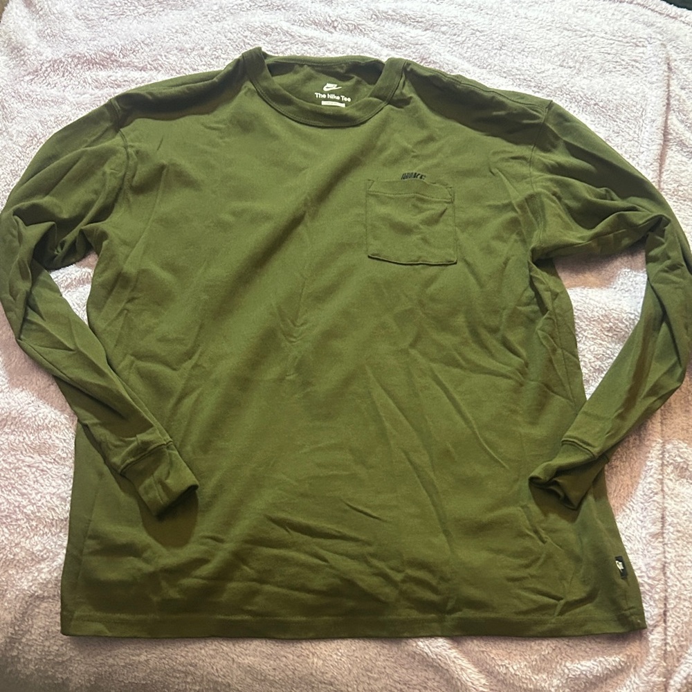 Nike Olive Green Long Sleeve Pocket Tee for Men